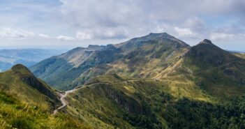 Einmal rund um die Auvergne