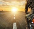 Welche Richtgeschwindigkeit gilt für Pkw und Motorrad auf der Autobahn? (Foto: AdobeStock - Jag_cz)