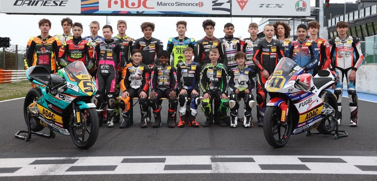 21 Fahrer aus sieben Nationen testen Bikes in Misano (Foto: ADAC Motorsport)