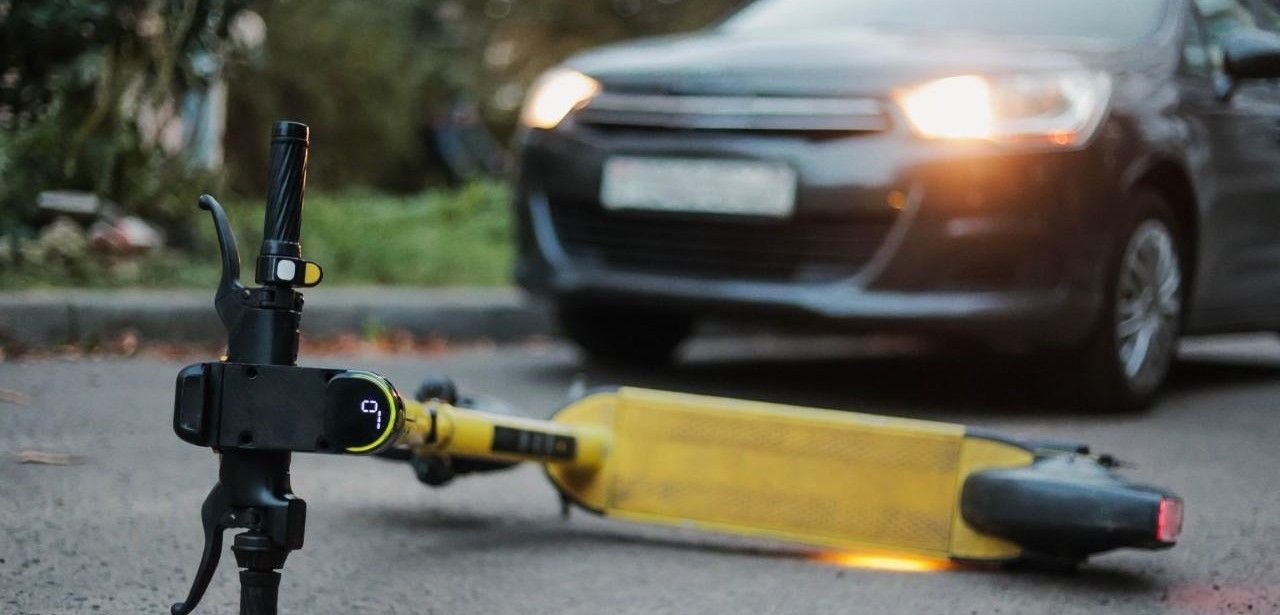 Neuer Gesetzentwurf führt verschuldensunabhängige Haftung für E-Scooter Halter (Foto: Automobilclub KS e.V.)