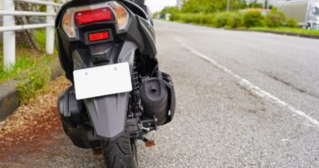 Heckumbau am Motorrad: So gelingt der legale Wechsel des Kennzeichenhalters (Foto: AdobeStock - mouse23 - 459199313)